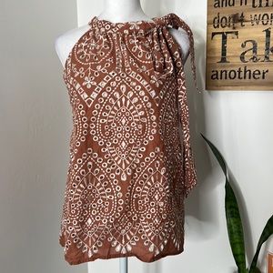 33🧶AnN tAYlor FaCtOry EyElet EmbRoiDereD DeTail Top